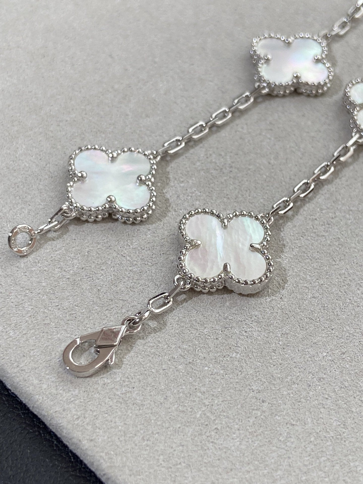 Van Cleef & Arpels CLOVER SILVER MOP 5 MOTIF BRACELET