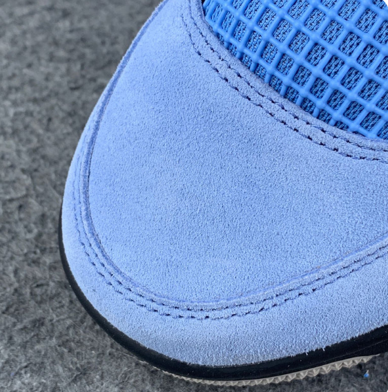 Air Jordan 4 Retro 'University Blue' Sneakers