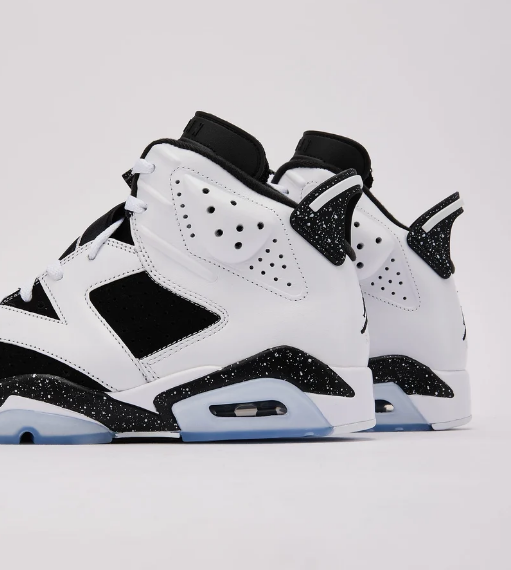 Air Jordan 6 Retro 'Oreo' – White/Black Sneakers