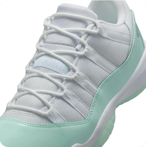 Air Jordan 11 Retro Low 'Igloo' – Women's Sneakers