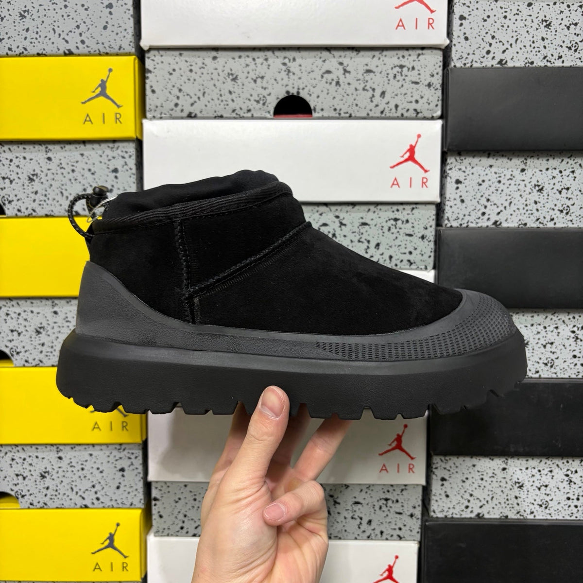 UGG Neumeel Deco Boot – Unisex Suede Ankle Boot in Black with Lug Sole