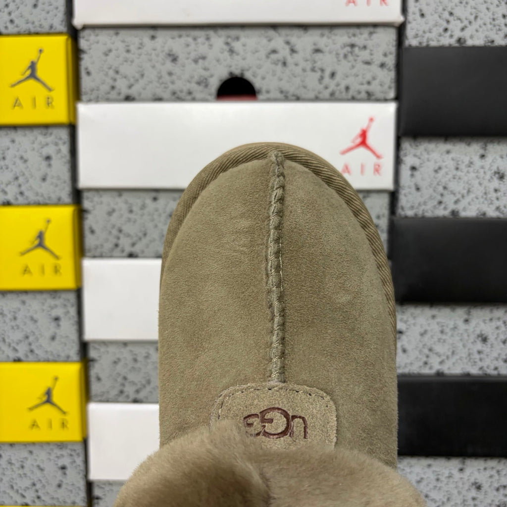 UGG Classic Mini II Platform Boot with Shearling Collar, 3cm Chunky Platform Sole & Tonal Lug Outsole in Taupe