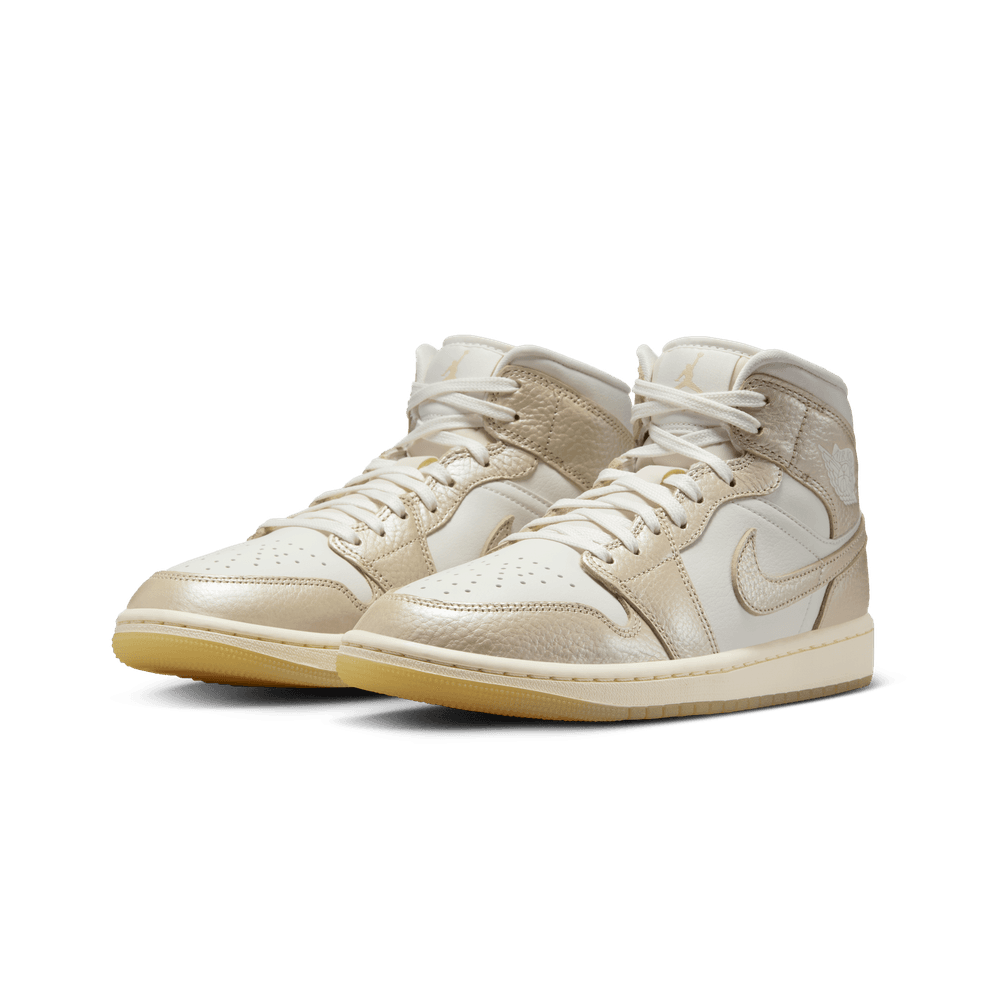 Wmns Air Jordan 1 Mid SE V2