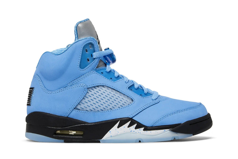 Air Jordan 5 Retro SE – UNC
