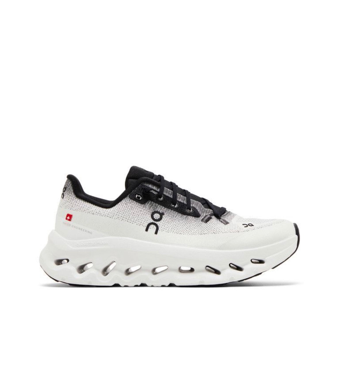 Onn Cloud Cloudtilt Black Ivory
