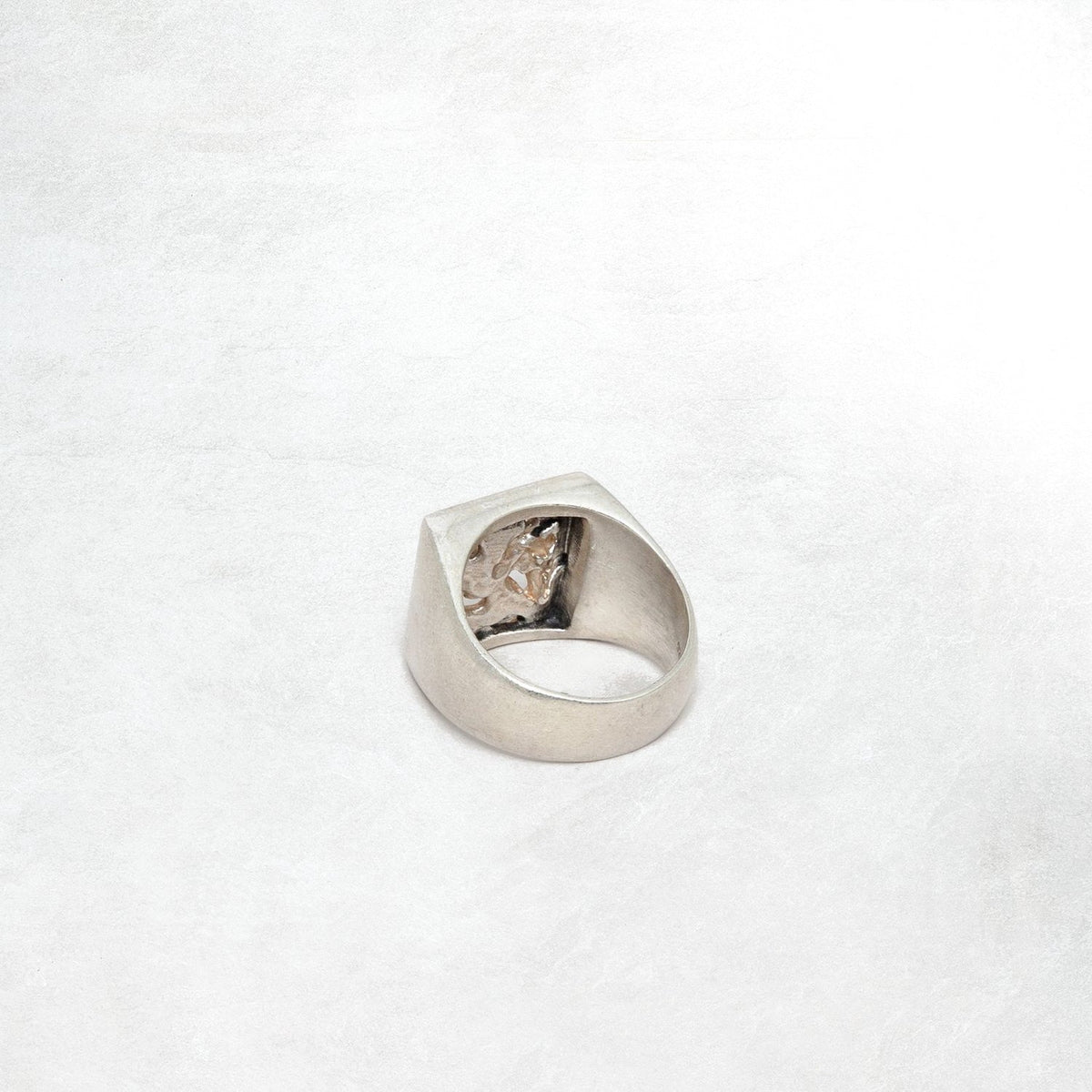 Heresy Corrosion Ring: Oxidised Silver