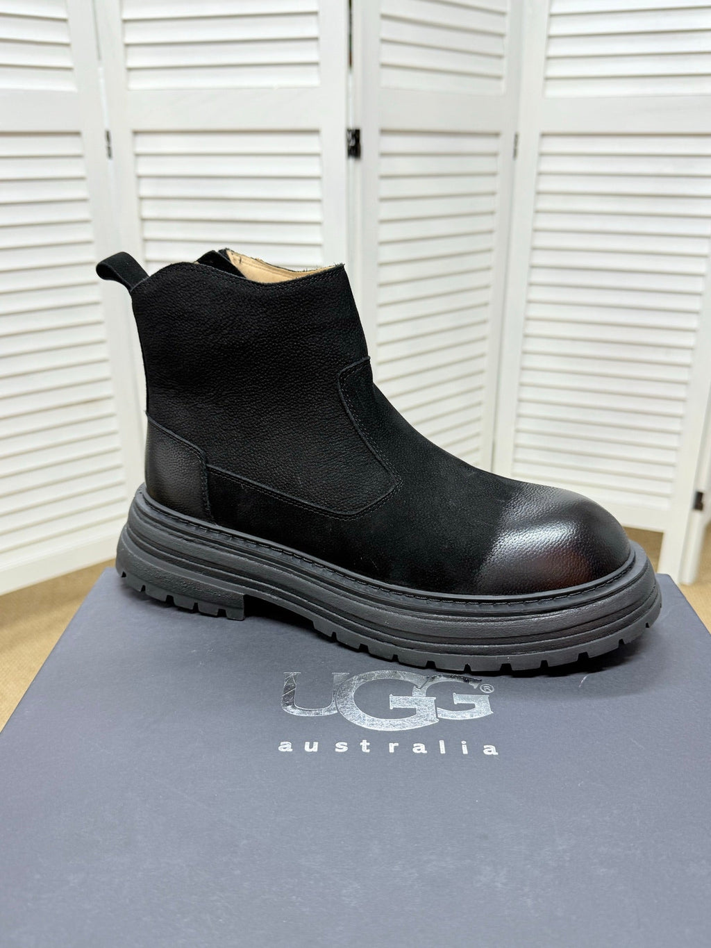 UGG Black Pull-On Leather Chelsea Boots
