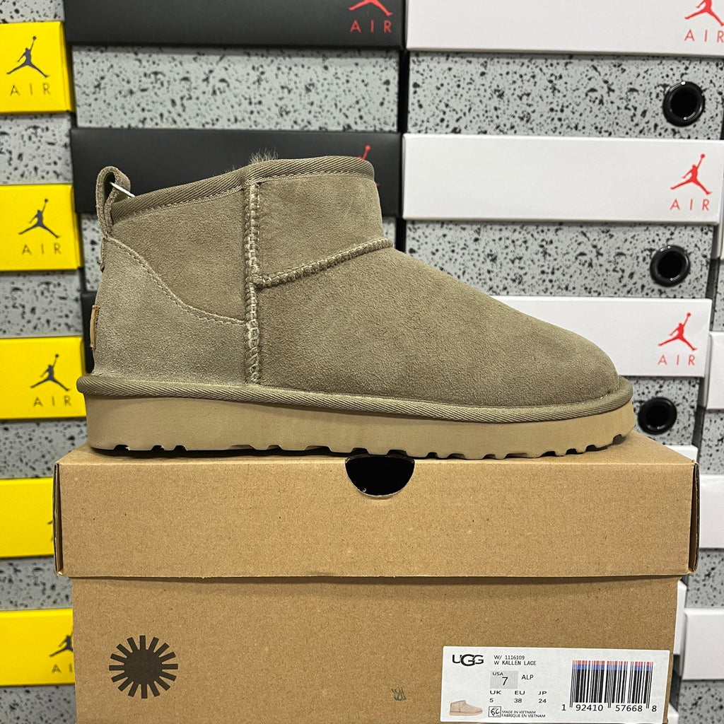 UGG Classic Ultra Mini Boot – Suede Ankle Boot with Shearling Lining, Herringbone Collar & Tonal Lug Sole in Olive