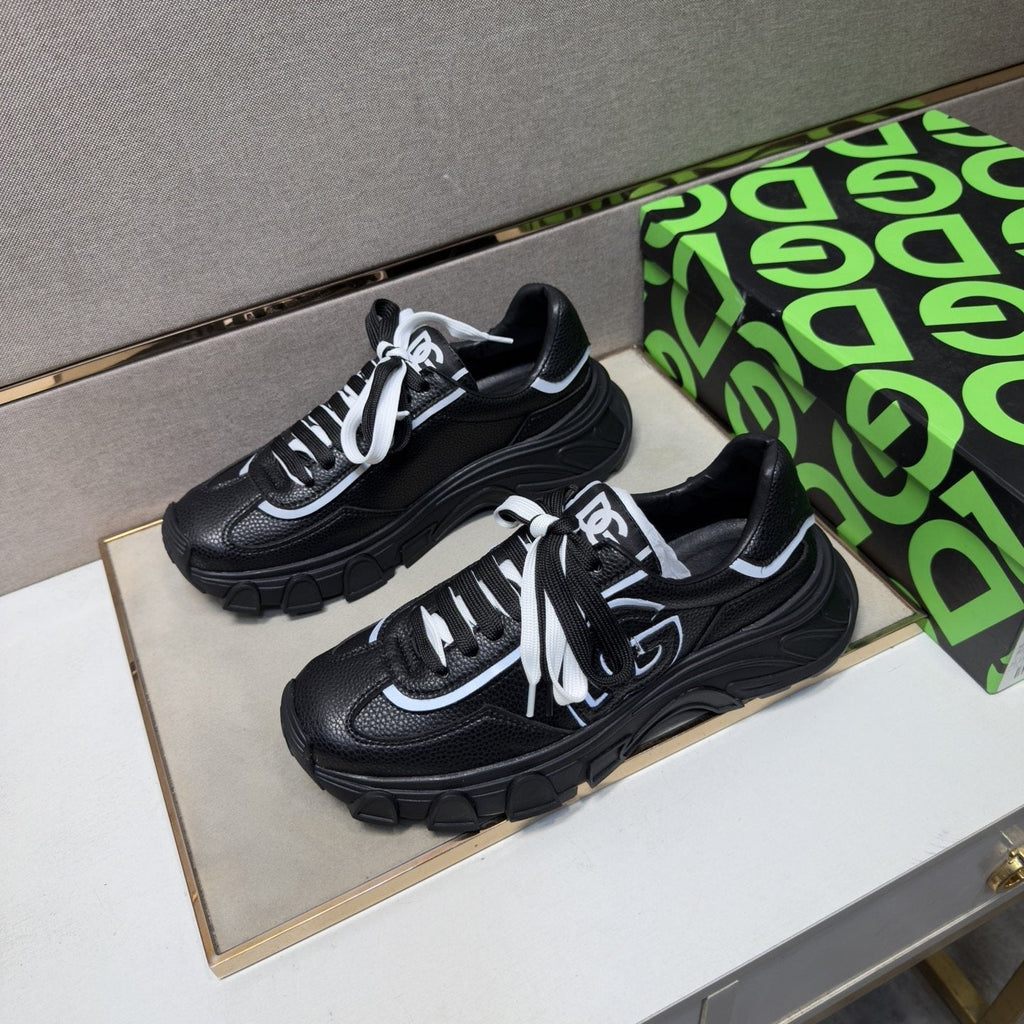 Black Mixed-Material Low-Top Sneakers