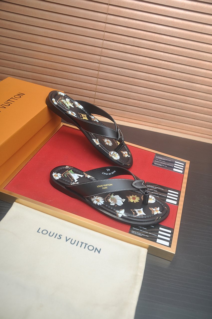 Louis Vuitton Black Floral Print Thong Sandals