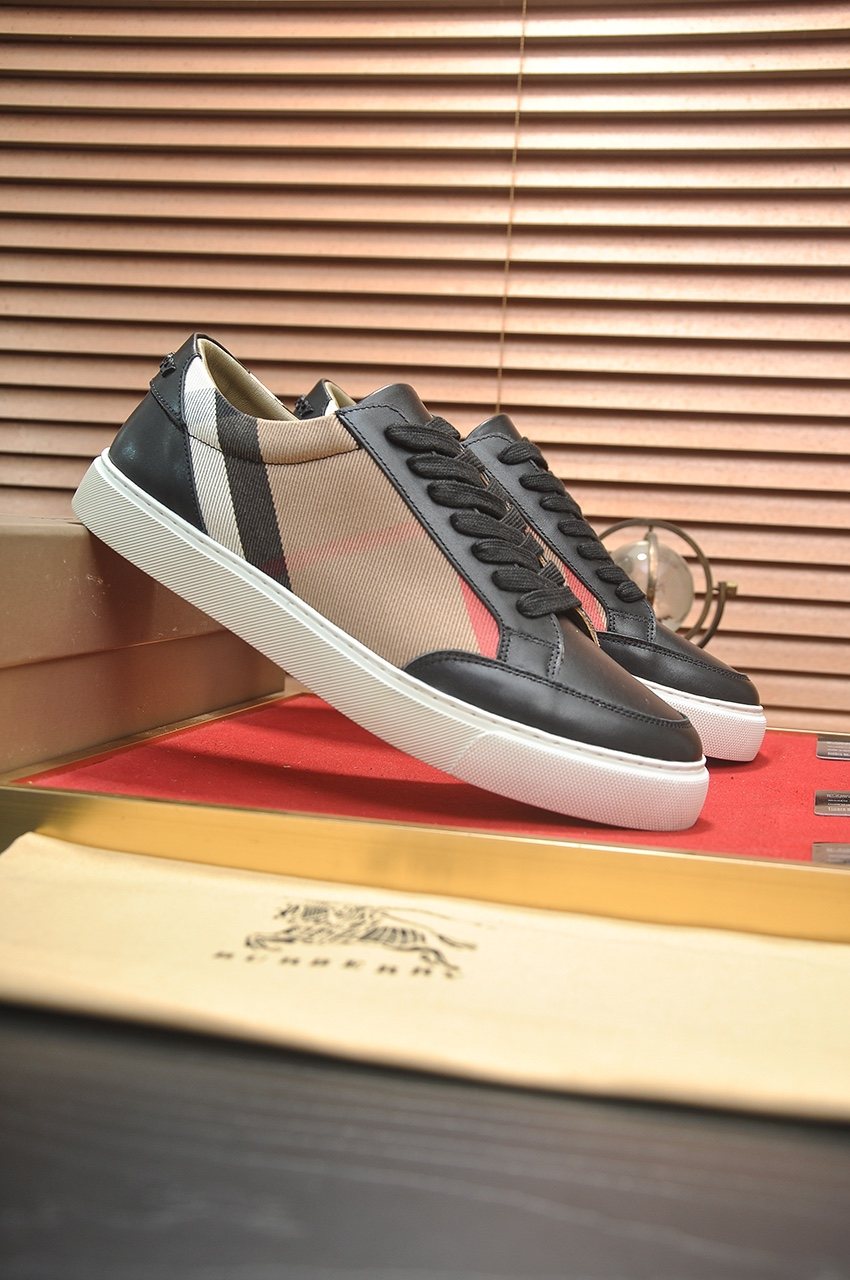 Burberry Plaid Panel Low-Top Sneakers