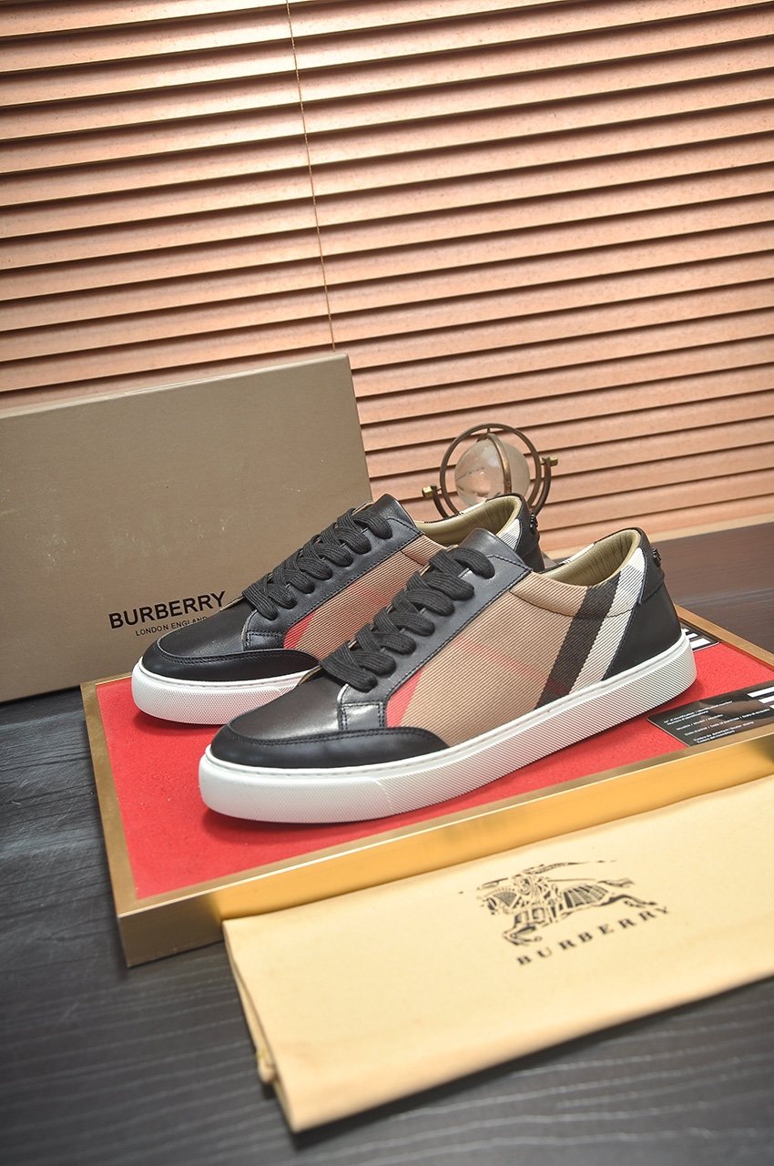 Burberry Plaid Panel Low-Top Sneakers