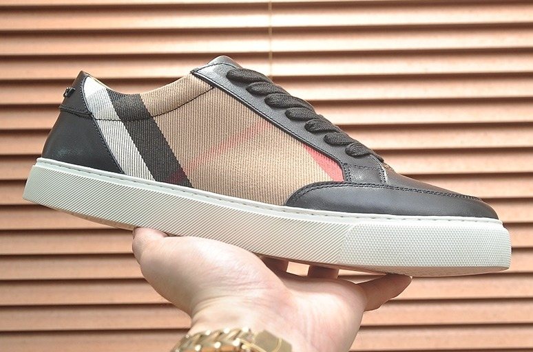 Burberry Plaid Panel Low-Top Sneakers
