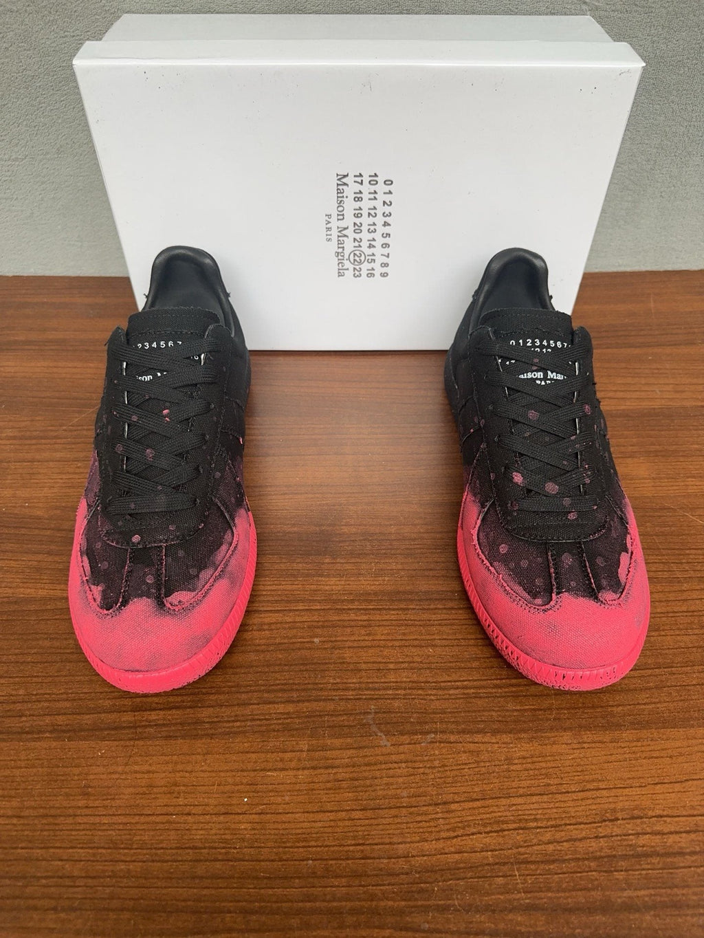 Maison Margiela Painted-Toe Low-Top Sneakers