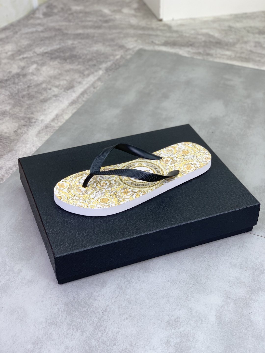 Versace Baroque Print Flip-Flops - White, Gold & Black