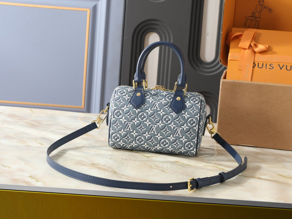 Louis Vuitton Speedy Bandoulière 20 Monogram Satchel